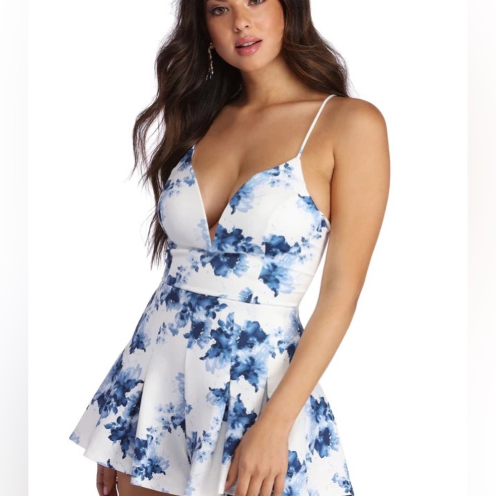 NWOT Windsor Floral Romper